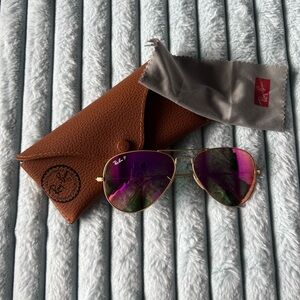 Ray-Ban Gold Sunglasses with Multicolor Pink Lenses